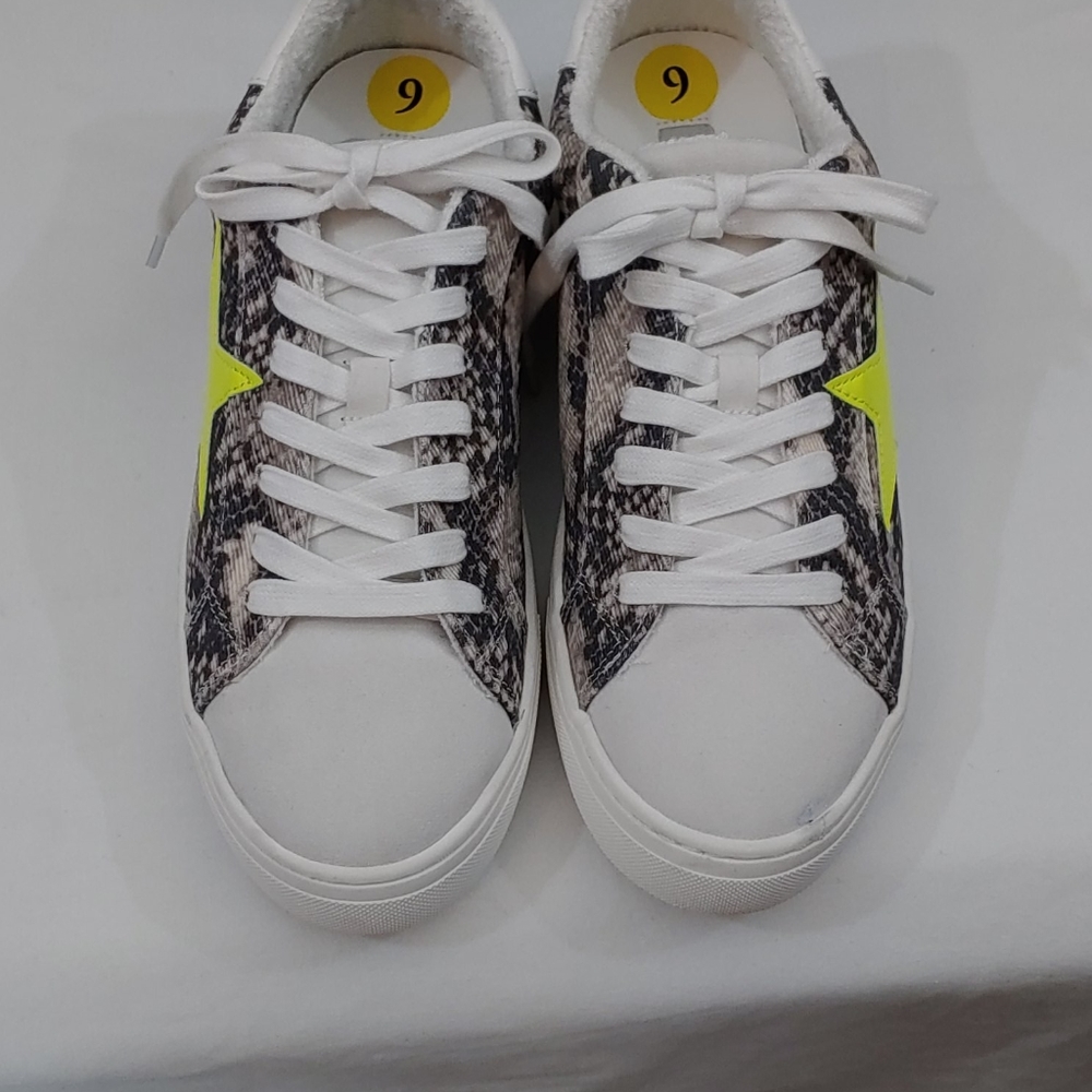 Steven by New York Sneakers